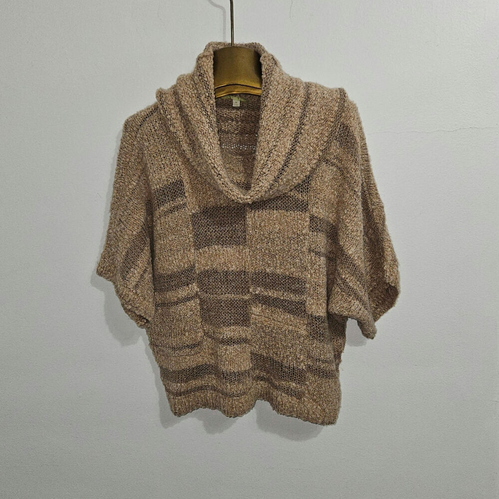 Gianni Bini Loose Knit Short Sleeve Cowl Neck Crop Wool Sweater. Size Medium